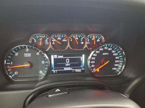 Used 2019 Chevrolet Suburban LT image 16