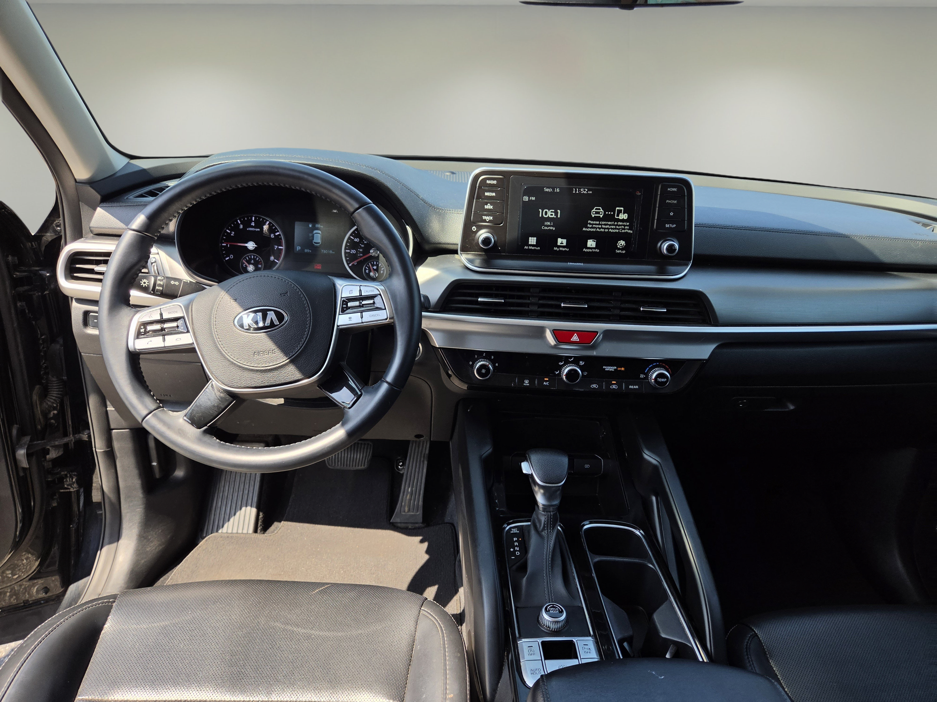 Used 2020 Kia Telluride LX FWD image 13