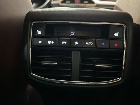 Used 2018 MAZDA CX-9 Signature image 30