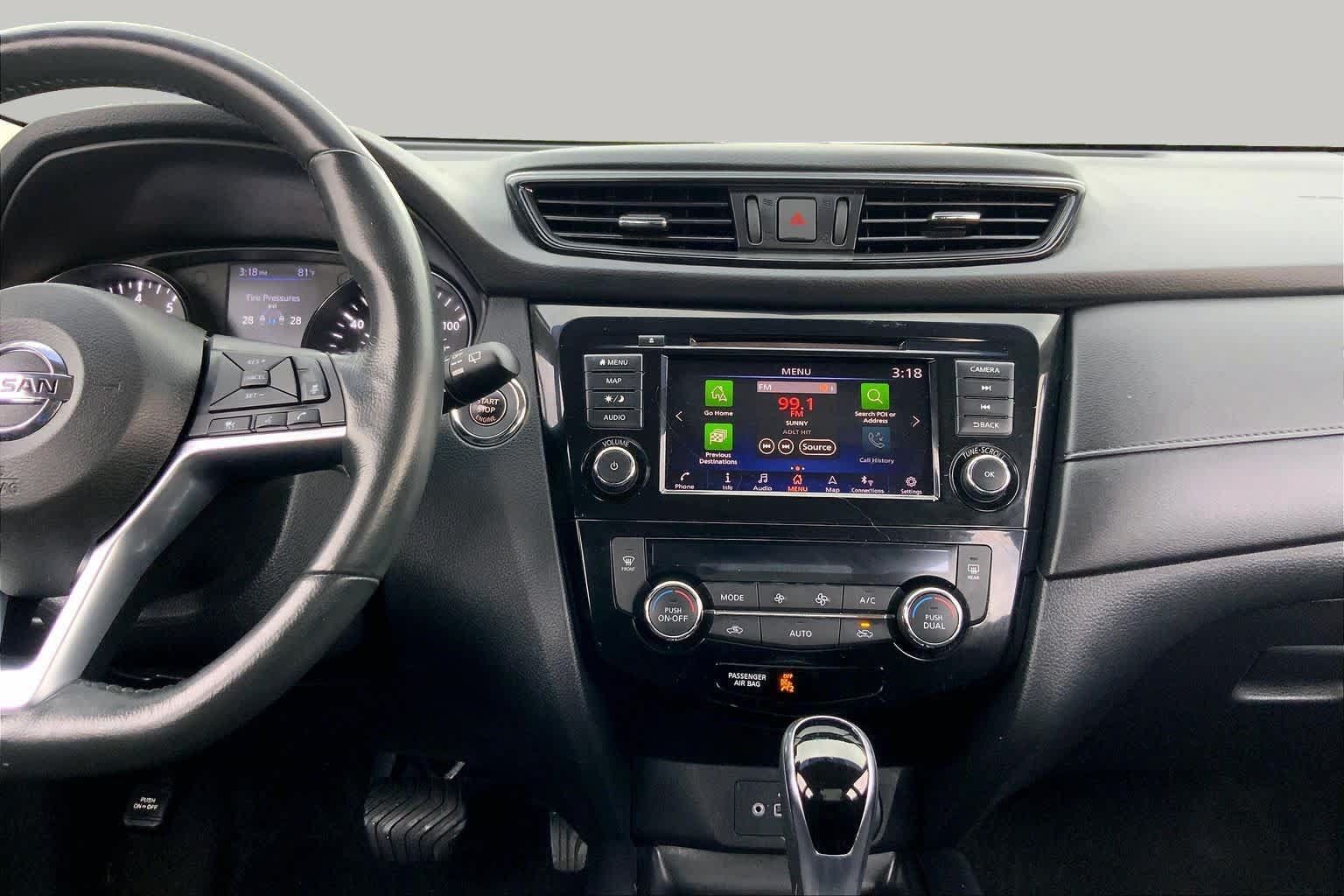 Used 2018 Nissan Rogue SV w/ Premium Package FWD image 7