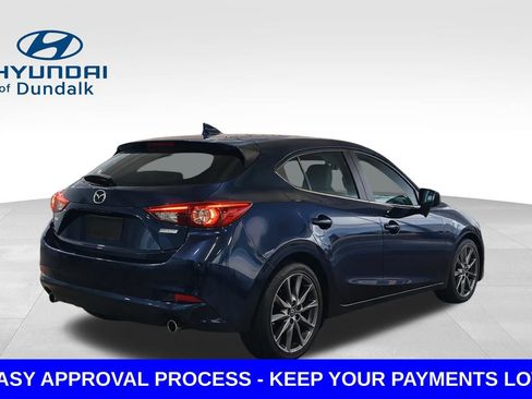Used 2018 MAZDA MAZDA3 Grand Touring FWD image 2