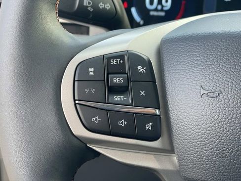 New 2026 Ford Explorer Active w/ Active Comfort Package image 8