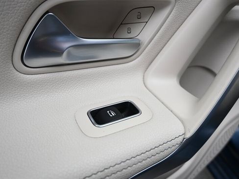 Used 2020 Mercedes-Benz A 220 image 36