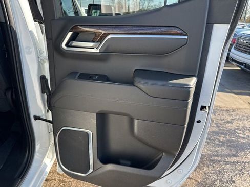 Used 2025 GMC Sierra 1500 Elevation AWD/4WD image 21