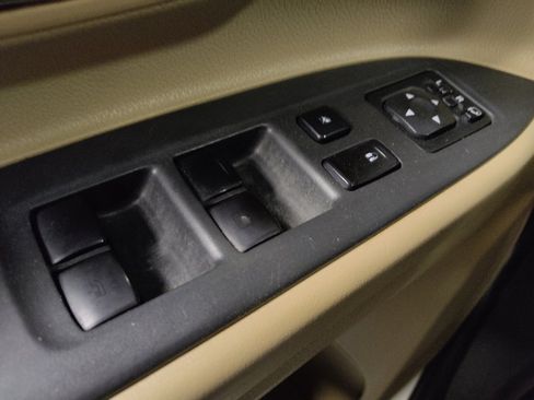Used 2016 Mitsubishi Outlander SE FWD image 27