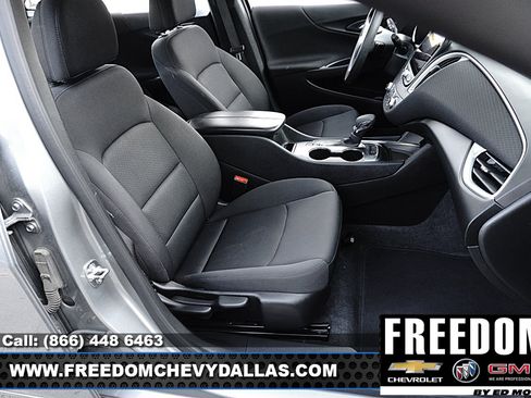 Certified 2025 Chevrolet Malibu LT FWD image 11