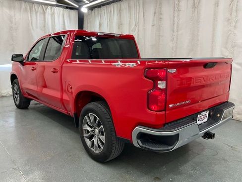 Used 2021 Chevrolet Silverado 1500 LT AWD/4WD image 5