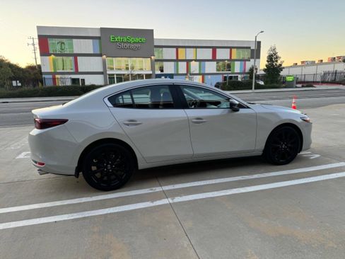 Used 2025 MAZDA MAZDA3 s FWD image 5