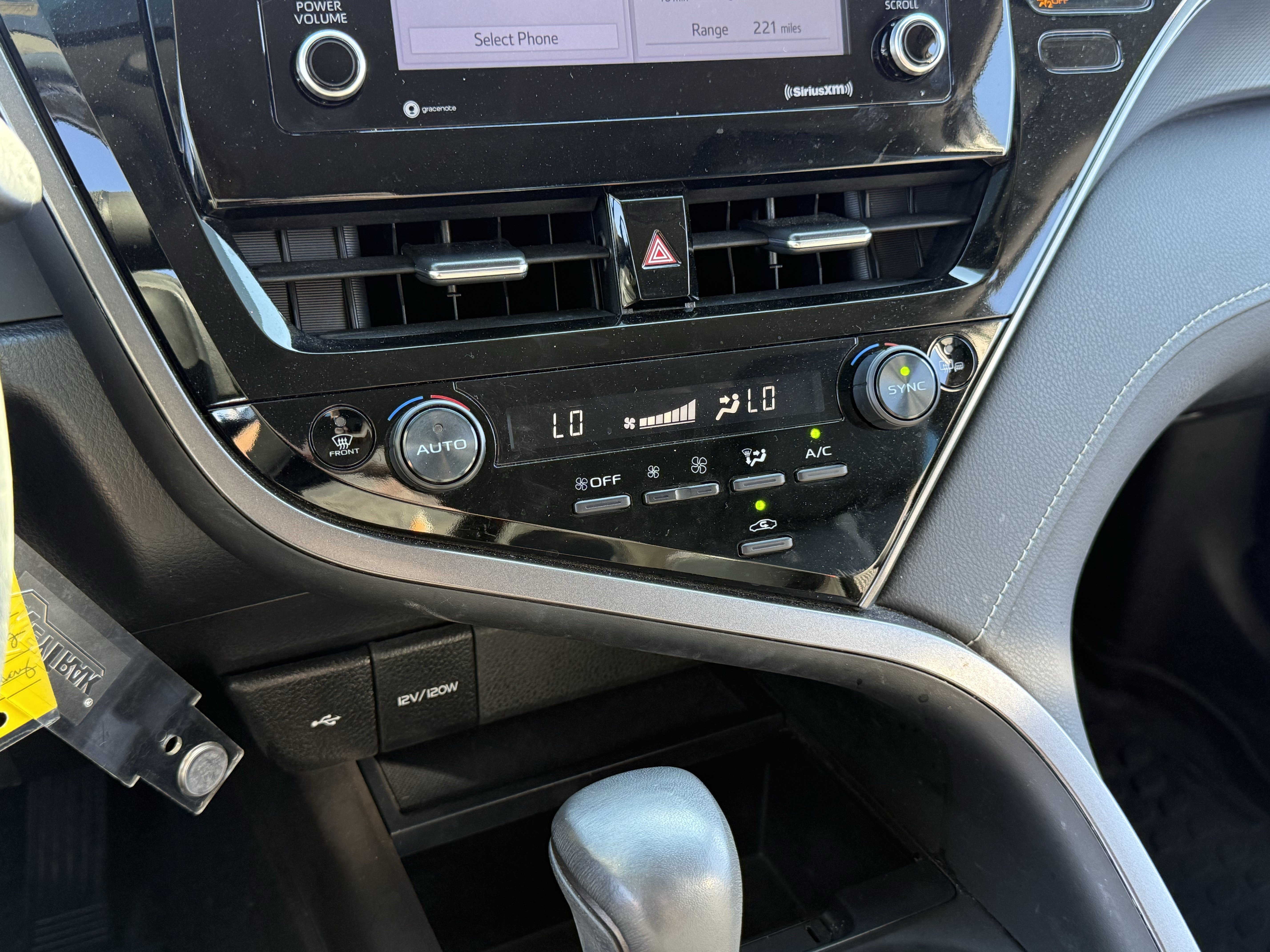 Used 2024 Toyota Camry SE FWD image 28