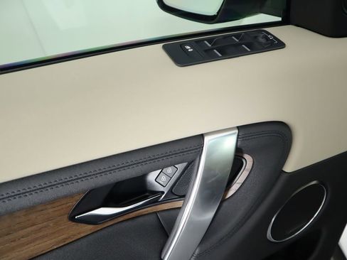 Certified 2024 Land Rover Discovery Sport S image 24