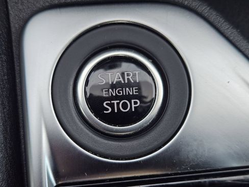 Used 2024 Nissan Sentra SV FWD image 17