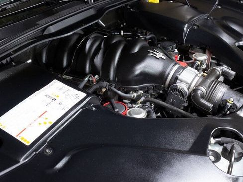 Used 2012 Maserati GranTurismo Convertible RWD image 56