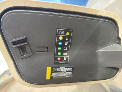 New 2026 Volvo EX30 Cross Country Ultra w/ Protection Package Premier image 65