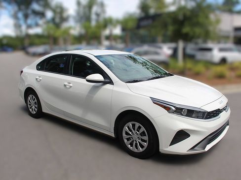 Certified 2024 Kia Forte LX FWD image 11