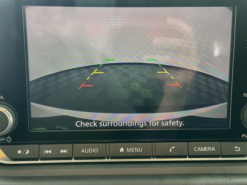 Used 2023 Nissan Rogue S FWD image 23