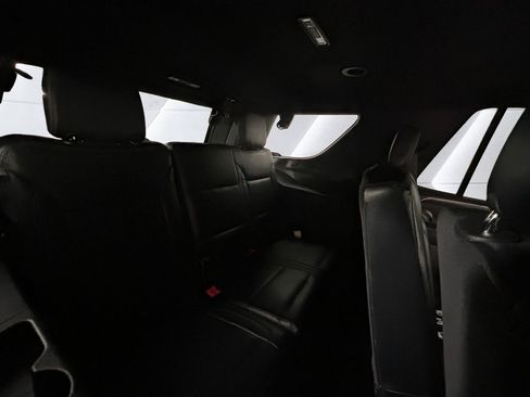 Used 2024 Chevrolet Tahoe LS RWD image 16