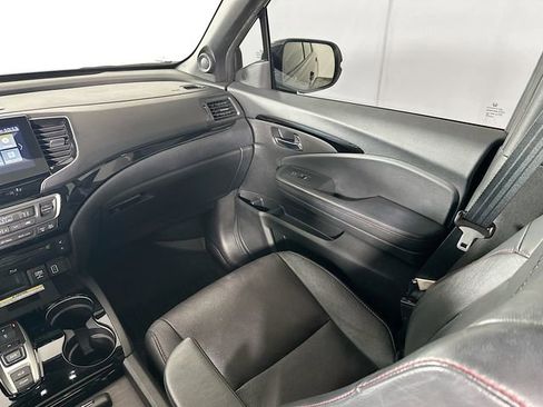Used 2020 Honda Pilot Black Edition image 24