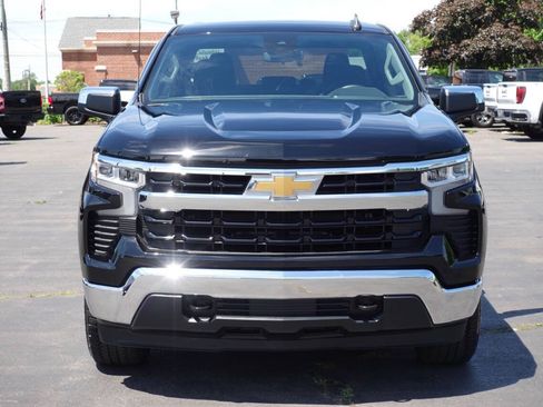 Used 2023 Chevrolet Silverado 1500 LT AWD/4WD image 6