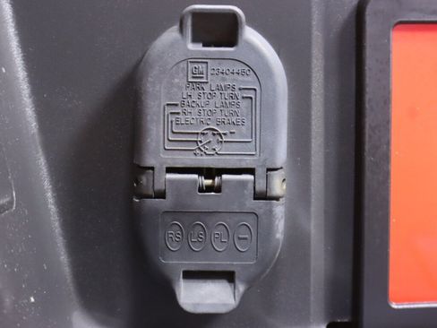 Used 2018 Chevrolet Silverado 1500 W/T w/ Trailering Package image 31