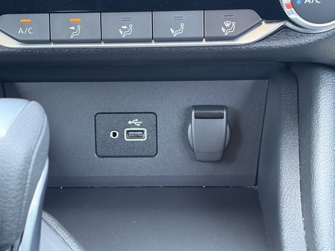 Used 2023 Nissan Sentra S FWD image 22