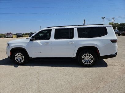 Used 2024 Jeep Wagoneer L 4WD w/ Convenience Group I