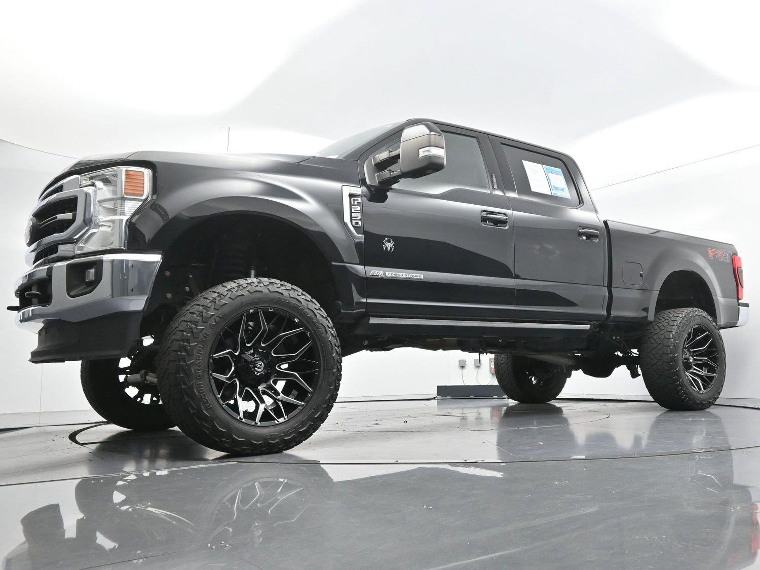 Used 2022 Ford F250 Lariat w/ Lariat Ultimate Package AWD/4WD image 55
