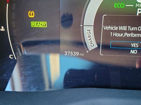 Used 2025 Toyota Camry SE image 19