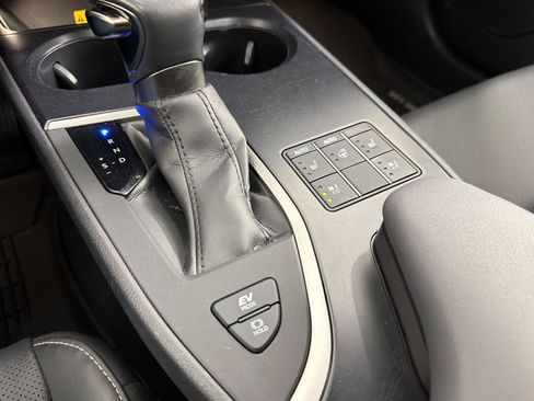 Certified 2023 Lexus UX 250h UX 250h Premium w/ Accessory Package (Z1) image 17