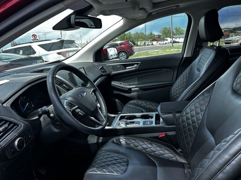 Used 2024 Ford Edge Titanium w/ Equipment Group 301A AWD/4WD image 10