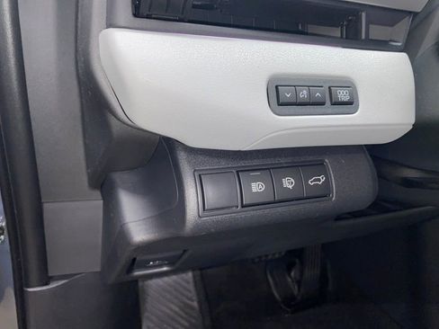 New 2026 Subaru Solterra Premium image 25