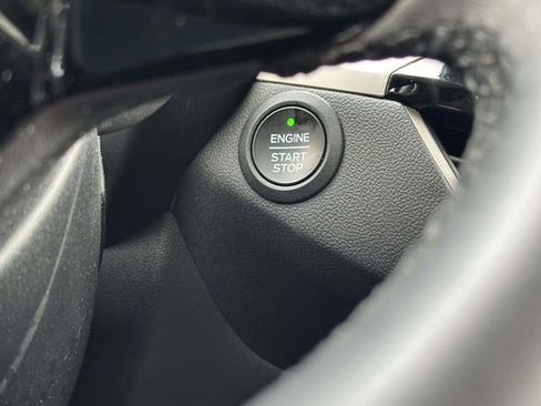 Used 2022 Ford Escape SE w/ Convenience Package image 21