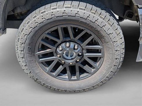 Used 2022 Ford F250 Lariat AWD/4WD image 8
