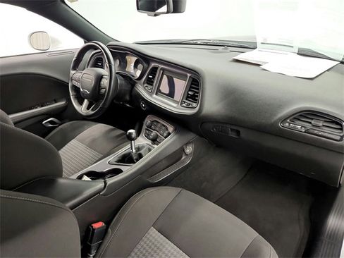 Used 2023 Dodge Challenger R/T w/ Blacktop Package image 27