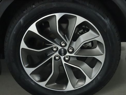 Certified 2021 Lincoln Nautilus Reserve AWD/4WD image 41