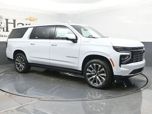 New 2026 Chevrolet Suburban High Country image 6