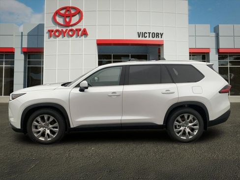 New 2026 Toyota Grand Highlander Limited image 6