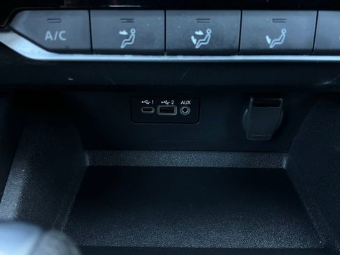 Used 2025 Nissan Altima 2.5 SV image 25