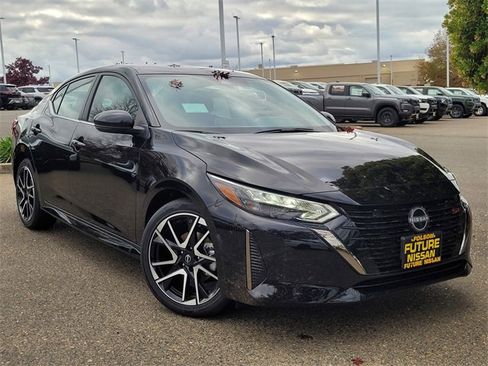 New 2025 Nissan Sentra SR image 1