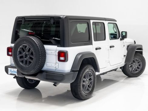 Certified 2025 Jeep Wrangler Unlimited Sport AWD/4WD image 33