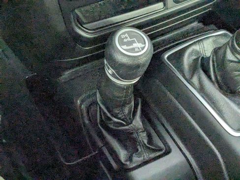Used 2022 Jeep Wrangler Unlimited Sport w/ Sun And Sound Package AWD/4WD image 23