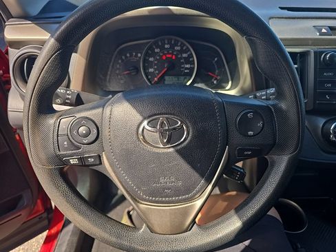 Used 2014 Toyota RAV4 LE AWD/4WD image 14