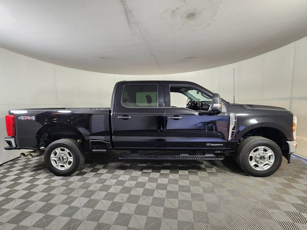 Used 2025 Ford F250 XLT AWD/4WD image 8