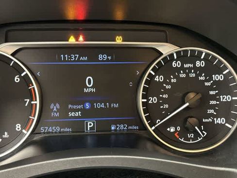 Used 2024 Nissan Altima 2.5 SV AWD/4WD image 16