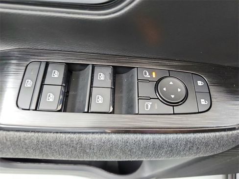 New 2026 Nissan Kicks SV w/ SV Premium Package image 36