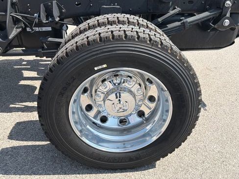 New 2026 RAM 4500 4x4 Crew Cab DRW w/ Laramie Trim Package image 44
