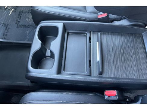Certified 2024 Honda Odyssey Touring image 32