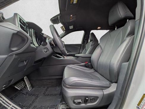 Used 2024 Lexus TX 500h TX 500h F SPORT Premium image 16