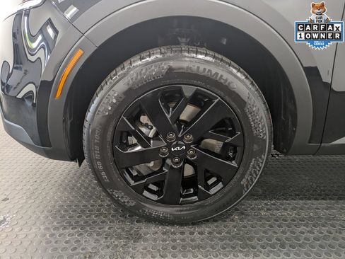 Used 2023 Kia Sorento S w/ Panoramic Sunroof Package AWD/4WD image 8