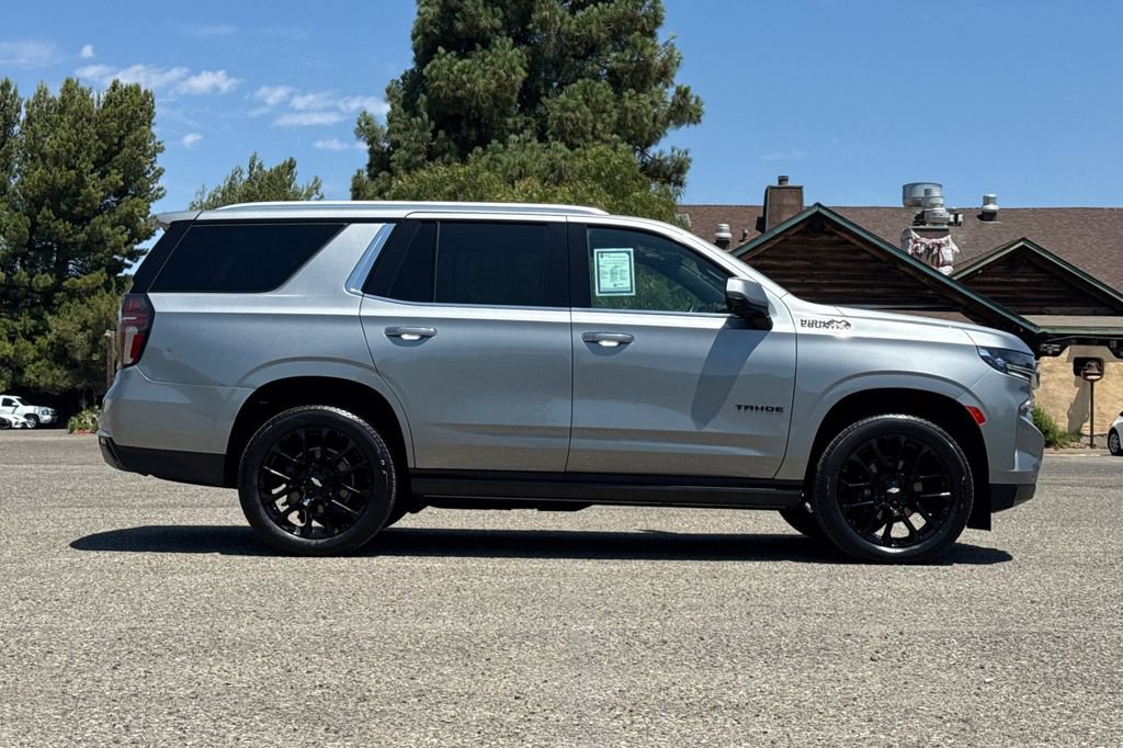 Used 2023 Chevrolet Tahoe High Country w/ LPO, Illumination Package AWD/4WD image 3