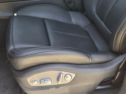 Used 2025 Porsche Macan S AWD/4WD image 21